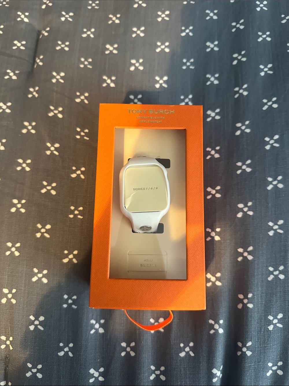 Tory Burch White T-Monogram Silicone Apple Watch Series 7/8/9 Band | 41MM